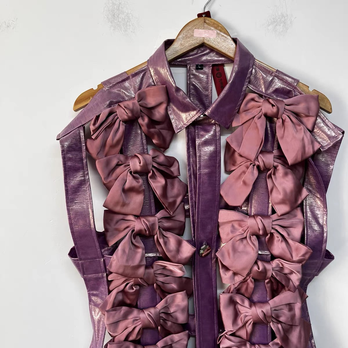 Bow Framework Vest