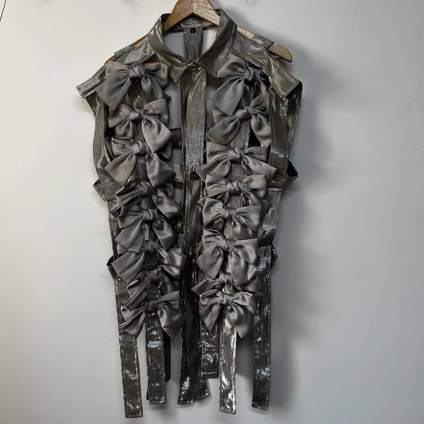 Bow Framework Vest