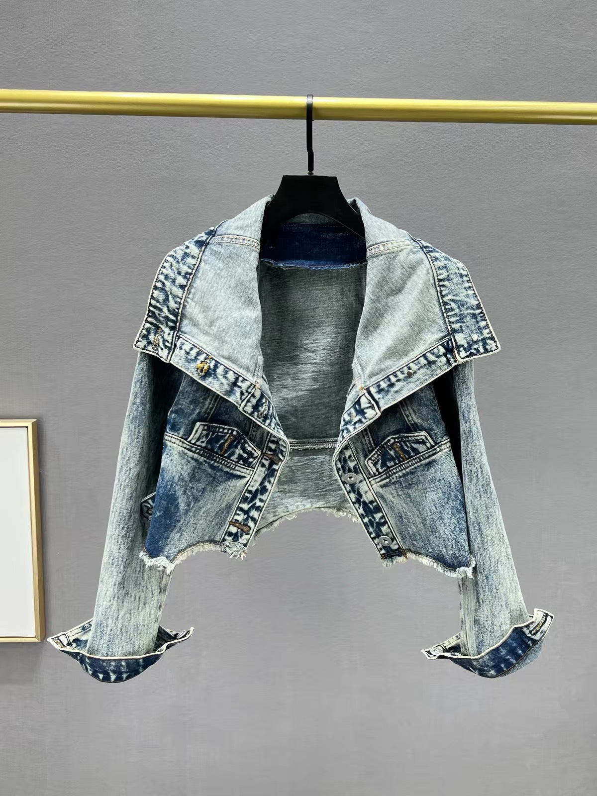 Drift Cropped Denim Jacket